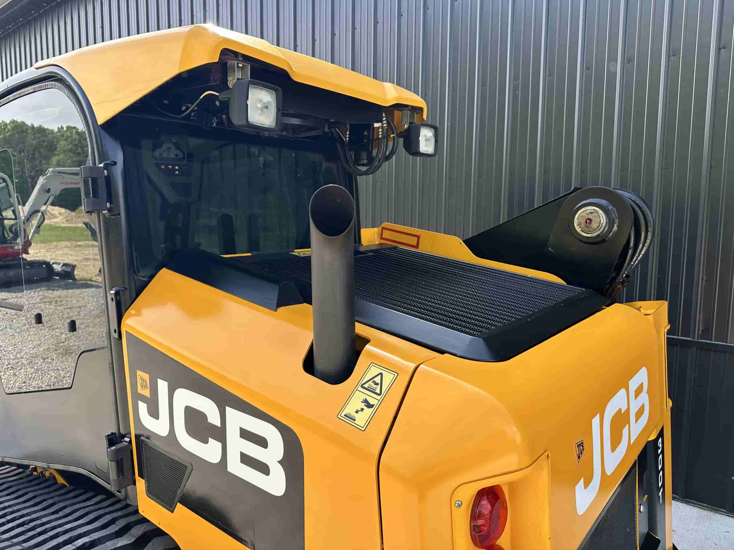 2018 JCB 300T HIGH FLOW
